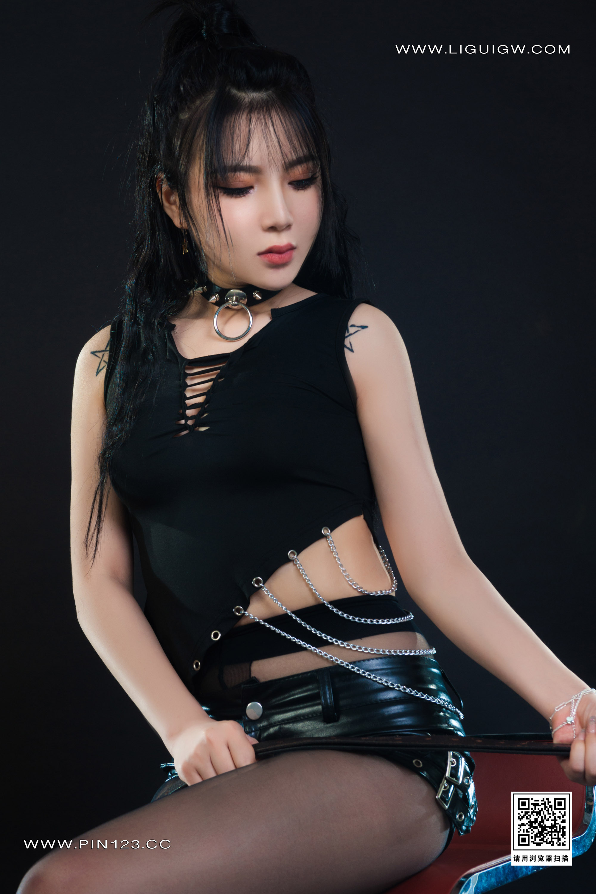 Ligui丽柜 2023.08.18 撕袜四马 小七